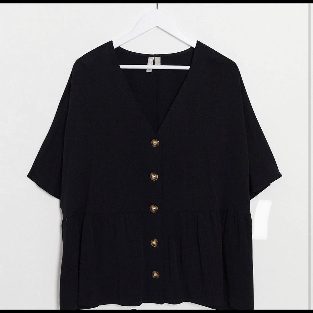 Peplum Top with Contrast Buttons